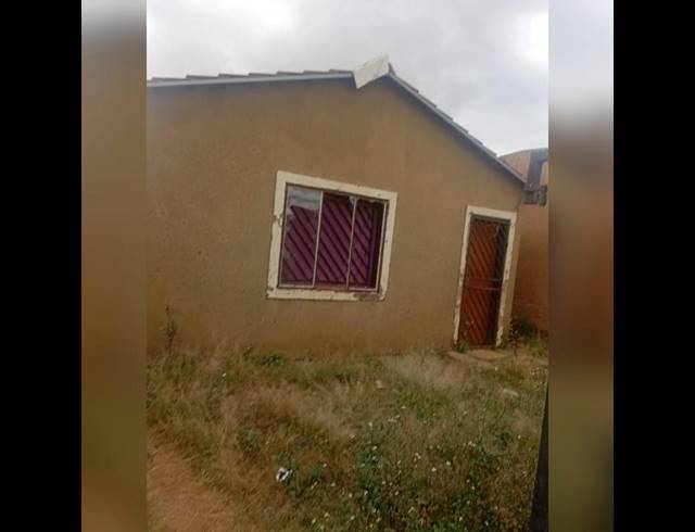 2 BEDROOM HOUSE FOR SALE IN SOSHANGUVE SOUTH